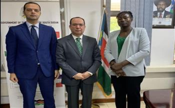   السفير المصري في جوبا يلتقي وزيرة الصحة بجنوب السودان