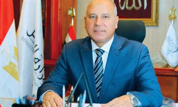 وزير النقل يصدر عددا من القرارات بشأن قيادات ميناءى دمياط والإسكندرية