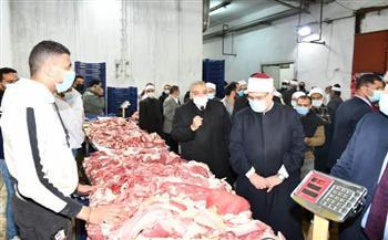 «الأوقاف» تبدأ توزيع 100 طن لحوم على الأسر الأولى بالرعاية