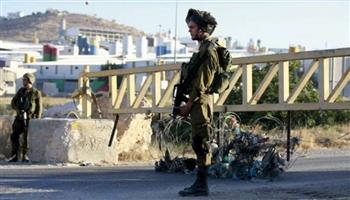   الاحتلال الإسرائيلي يغلق البوابة الحديدية غرب سلفيت