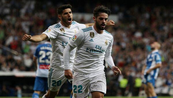 ريال مدريد يفوز على إسبانيول برباعية نظيفة ويتوج بطلا لليجا الإسبانية