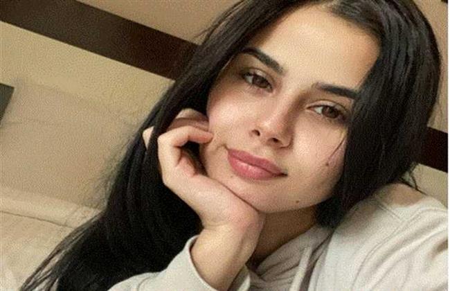 سجاير ومايو.. منة عرفة ترد على هجوم الجمهور: هرجع استغفر