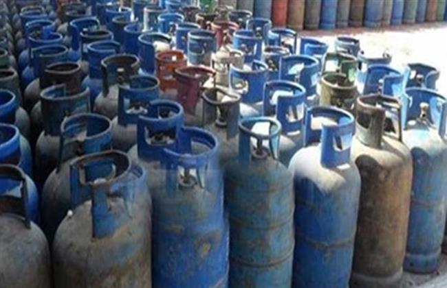 ضبط 321 أسطوانة غاز منزلية مهربة للبيع بالسوق السوداء في البحيرة 