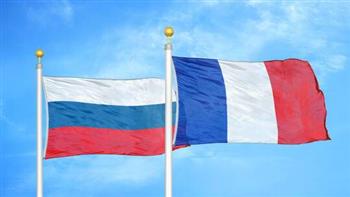   السلطات الفرنسية تعتزم طرد عدد من الدبلوماسيين الروس.. وموسكو تتوعد باريس