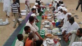 شباب النوبة يؤدون مهنة المسحراتي على طريقتهم الخاصة