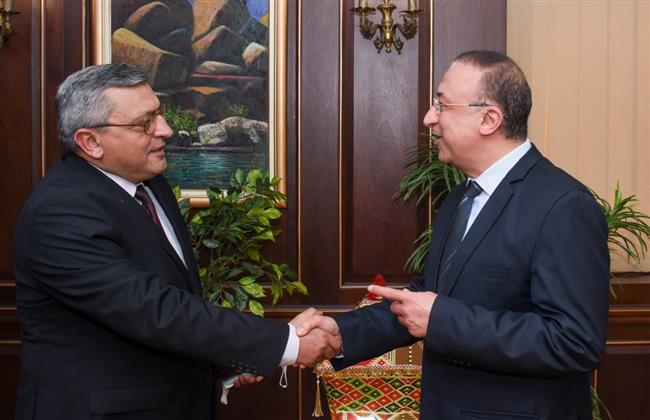 محافظ الإسكندرية يبحث مع سفير دولة أرمينيا لدى القاهرة تعزيز العلاقات بين الجانبين