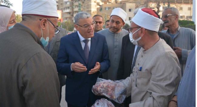 محافظ المنيا يشهد استلام الدفعة التاسعة من صكوك لحوم الأضاحي 