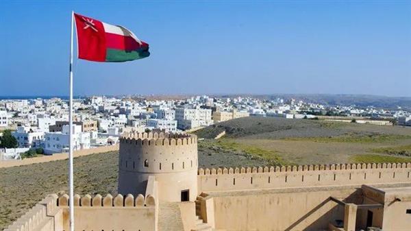 «بلومبرغ» تشيد بالإصلاحات الاقتصادية للسلطان هيثم بن طارق سلطان عمان