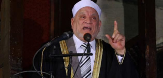 أحمد عمر هاشم: يجب وضع سقف للفضائيات يمنعها من بث السموم للشباب 