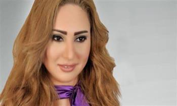 رحاب الجمل: محمد سامي «ديكتاتوري».. ونفسي أكون من «شلة محمد رمضان».. فيديو