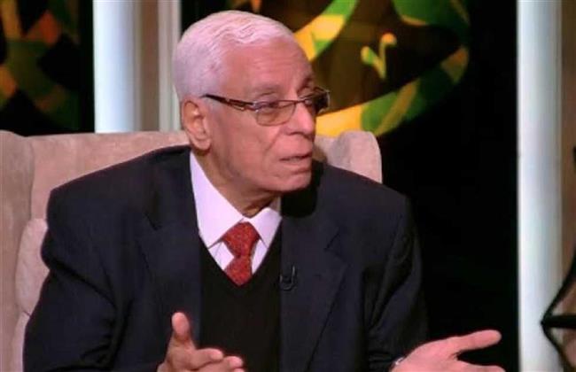 حسام موافي يكشف أعراض حمى البحر الأبيض: ألم في الصدر والمفاصل.. فيديو