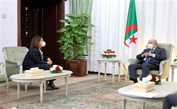   ليبيا.. وزيرة الخارجية والتعاون الدولي تصل الجزائر في زيارة رسمية 