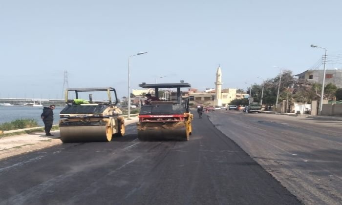رصف طريق النشوة الجدية بتكلفة ١٠ملايين جنيه بالبحيرة