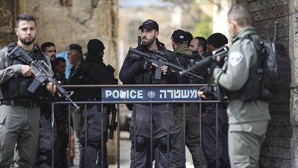 ألف شرطي إسرائيلي يتعقبون مُنفذ عملية إطلاق النار في تل أبيب