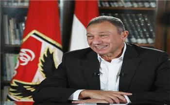   عمرو زكي: أدعم رئيس النادي الأهلي.. وبحبه طوال عمري