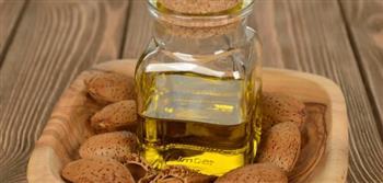 فوائد زيت اللوز المر للبشرة
