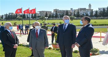   الرئيس التونسي يشهد موكب إحياء الذكرى الـ84 لعيد الشهداء