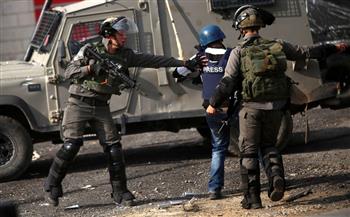   27 انتهاكا إسرائيليا بحق الصحفيين الفلسطينيين خلال شهر إبريل
