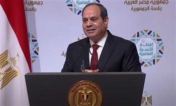   الرئيس السيسى فى كلمة بعيد العمال: أسمى التهانى لعمال وعاملات مصر
