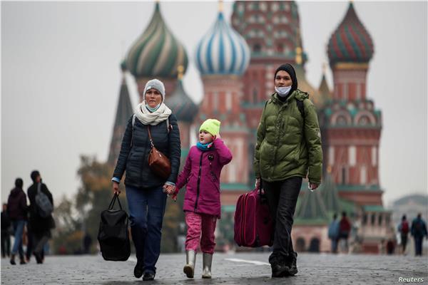 روسيا تسجل 7047 إصابة جديدة بفيروس كورونا