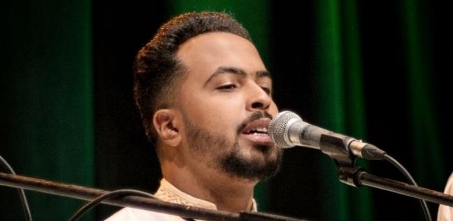 مصطفى الشافعي يبدع في «وكم لله من لطف خفي» من روائع الشيخ محمد عمران