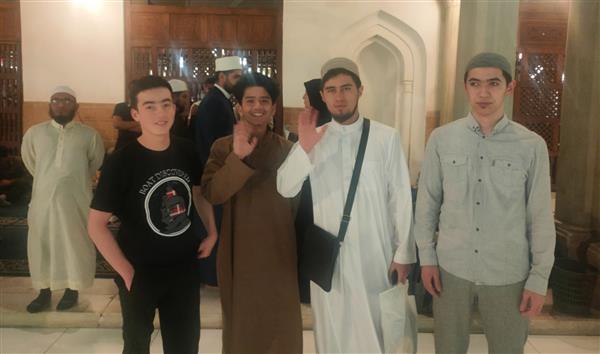 الطلاب الوافدون للإمام الطيب: «شكرا وكل عام وأنت معنا»