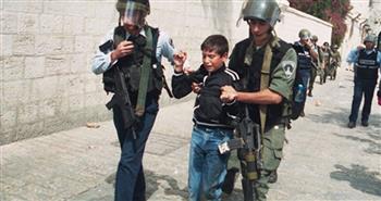   الاحتلال الإسرائيلي يعتقل 71 طفلا ويصيب العشرات خلال إبريل الماضي
