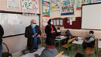   محافظ بورسعيد يتابع سير امتحانات صفوف النقل بالمراحل التعليمية المختلفة