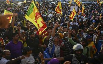   سريلانكا تمدد حظر التجوال يوما آخر مع استمرار أعمال العنف المتفرقة بالبلاد