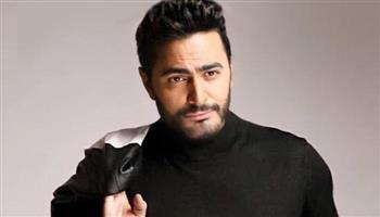 تامر حسني يشوق جمهوره بفيلمه الجديد "بحبك"