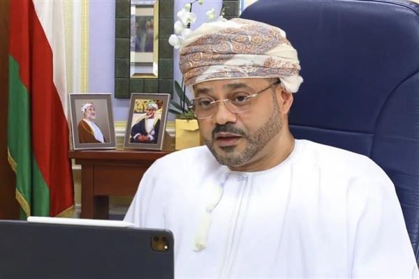 وزير الخارجية العماني ونظيره الروسي يبحثان سبل دعم علاقات التعاون