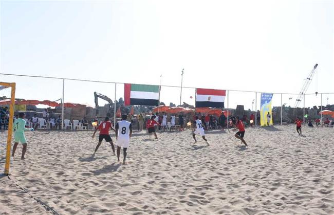 شأطي اسحاق حلمي يستقبل مباراة ودية بين المنتخب المصري والإماراتي للكرة الشاطئية