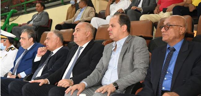 محافظ قنا ومدير الأمن يشهدان مراسم القرعة العلنية لوزارة الداخلية لآداء فريضة الحج