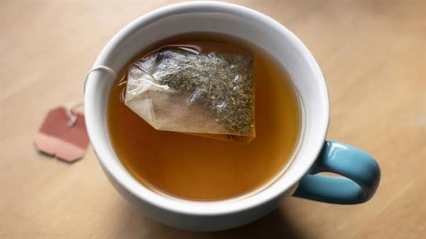 تعرف على استراتيجية نقع كيس الشاي في الماء للحصول على فوائده