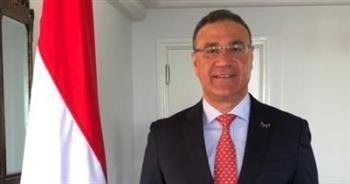 سفير مصر ومجلس إدارة النادي الأهلي يبحثان سبل تعزيز حجم التعاون الرياضي مع الجزائر
