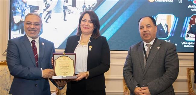 المالية: توفير السلع الأساسية والغذائية بالأسواق لتلبية احتياجات المواطنين