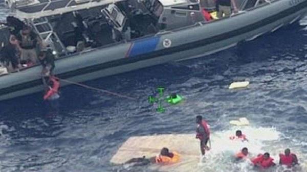 مصرع 11 شخصا إثر انقلاب سفينة قبالة ساحل بورتريكو