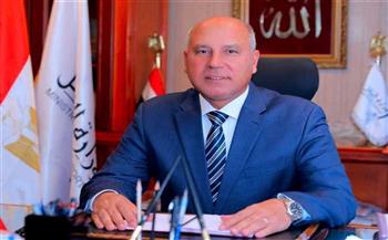   وزير النقل يتفقد الشركة المصرية لإصلاح وبناء السفن