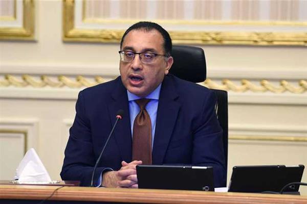 رئيس الوزراء يغادر تونس الي القاهرة
