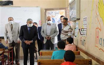   محافظ المنيا يتابع امتحانات المرحلة الابتدائية بعدد من اللجان