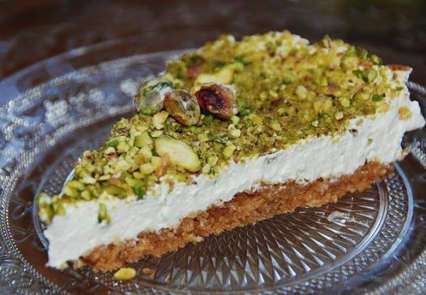 بثلاث مكونات فقط .. طريقة عمل عيش السرايا 