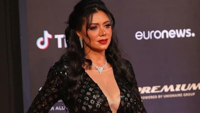 رانيا يوسف تخطف الأنظار في أحدث ظهور لها