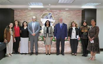 «بيت المرأة المصرية» يستقبل السفير الإسباني في مصر لمناقشة سبل التعاون بينهما 