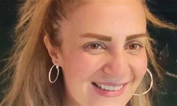  سنة مؤكدة.. رانيا محمود ياسين تدعو لـ صلاة خسوف القمر