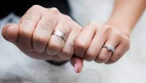 ما حكم لبس الرجل دبلة خطوبة من الذهب؟.. الإفتاء توضح