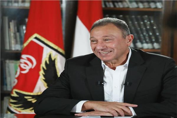 «الخطيب» يهنئ «رجال طائرة الأهلي» ببطولة إفريقيا للأندية
