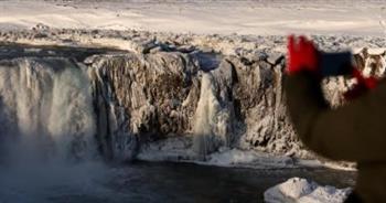   رغم الاحتباس الحرارى.. كيف تتصدى الجروف الجليدية بالقطب الجنوبى للذوبان؟