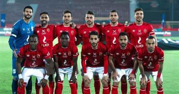 محمد شريف يقود هجوم الأهلى لمواجهة البنك 