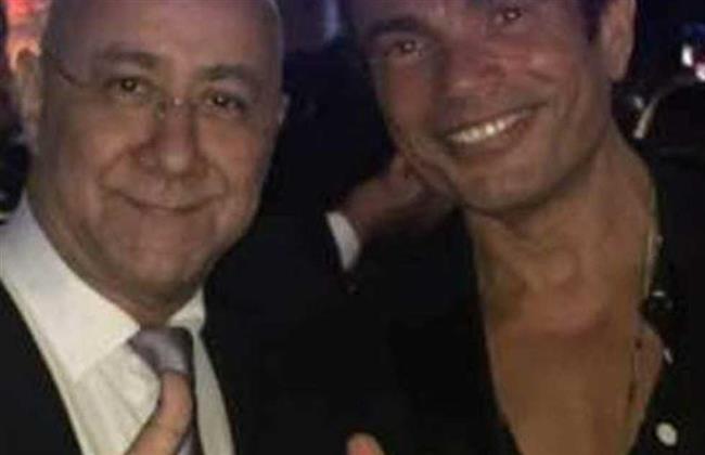 الشاعر بهاء الدين محمد يعلن عن تعاون جديد مع عمرو دياب