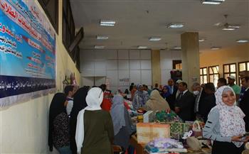  وحدة التضامن الاجتماعي تفتتح معرضها الأول للحرف اليدوية بجامعة حلوان 